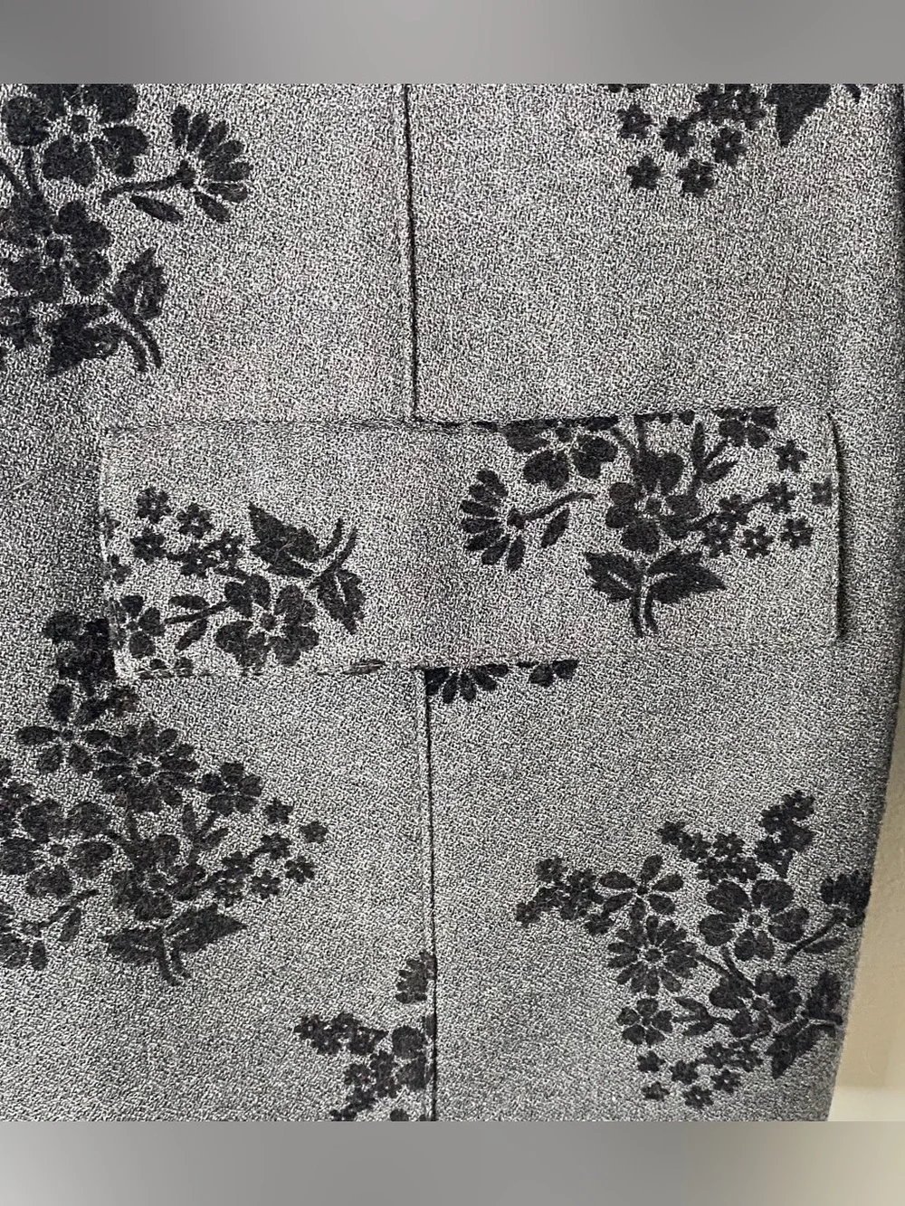 Amanda Smith Vintage Pure Wool Charcoal Grey Flocked Black Floral Blazer Jacket